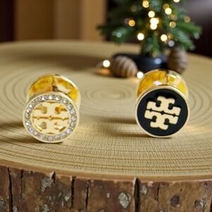 Tory Burch round double side
Black and gold stud Earrings
